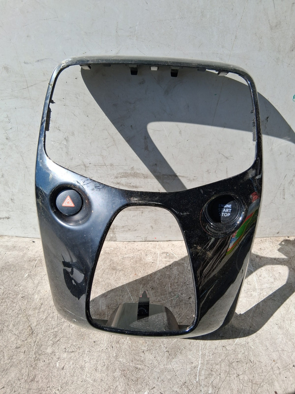 2019 PEUGEOT 108 CENTRE DASHBOARD DASH DISPLAY SWITCH SURROUND TRIM 554050H040