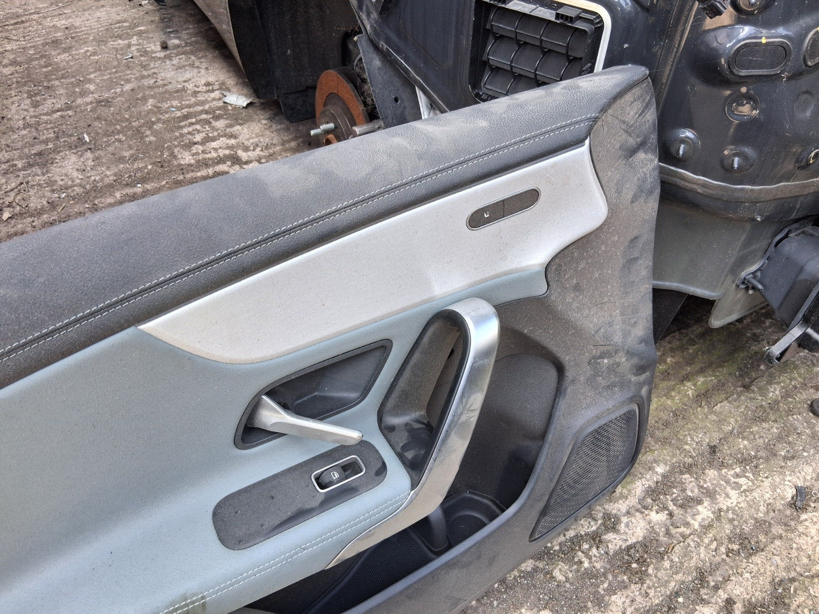 2023 MERCEDES CLA C118 NSF PASSENGER SIDE FRONT LEFT DOOR CARD PANEL A1187209100
