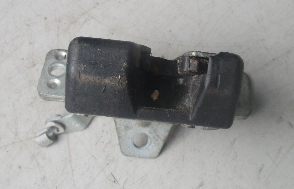 VAUXHALL CORSA C 2006 REAR BACK BOOT TAILGATE LOCK CATCH MECHANISM 90534769