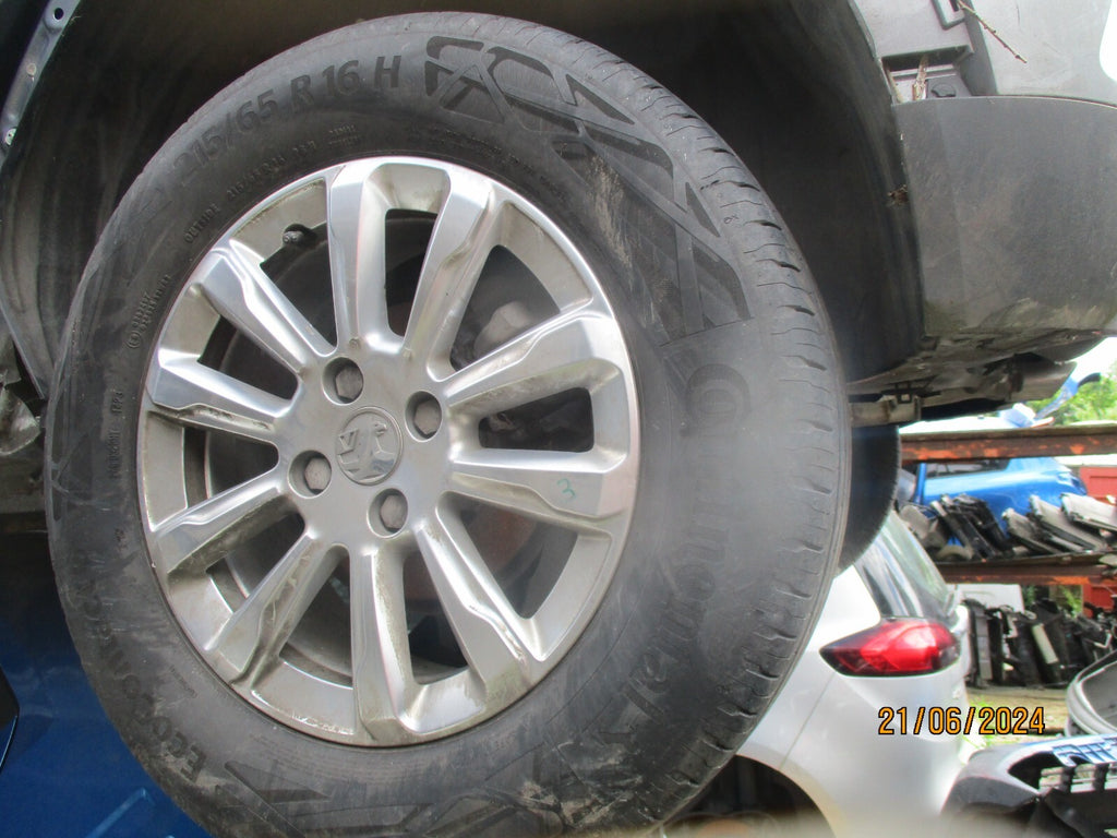 VAUXHALL MOKKA B MK2 2022 16 INCH ALLOY WHEEL WITH TYRE 215/65R16 REF 3