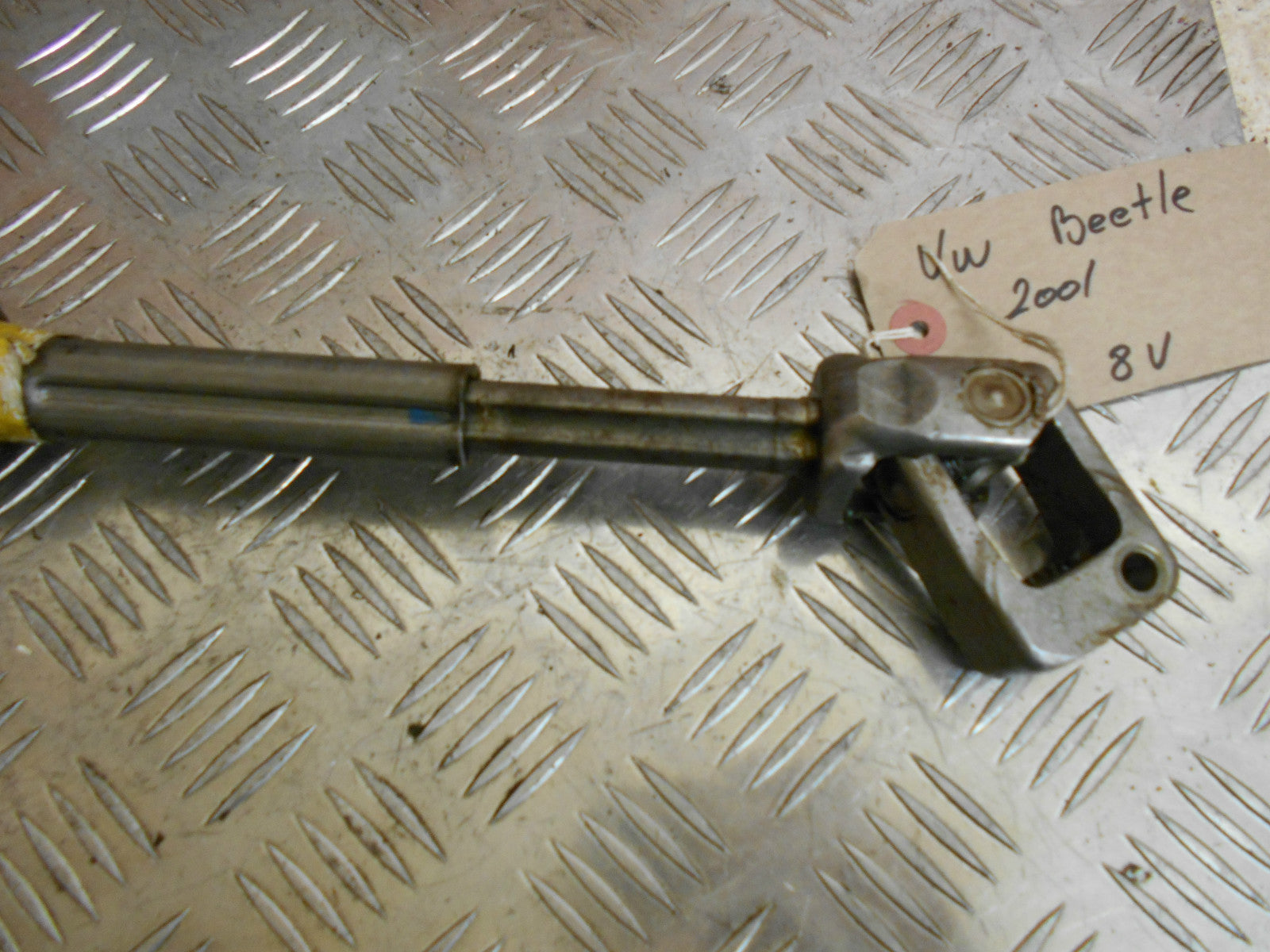 VOLKSWAGEN VW BEETLE 2001 2.0 8V LOWER STEERING COLUMN