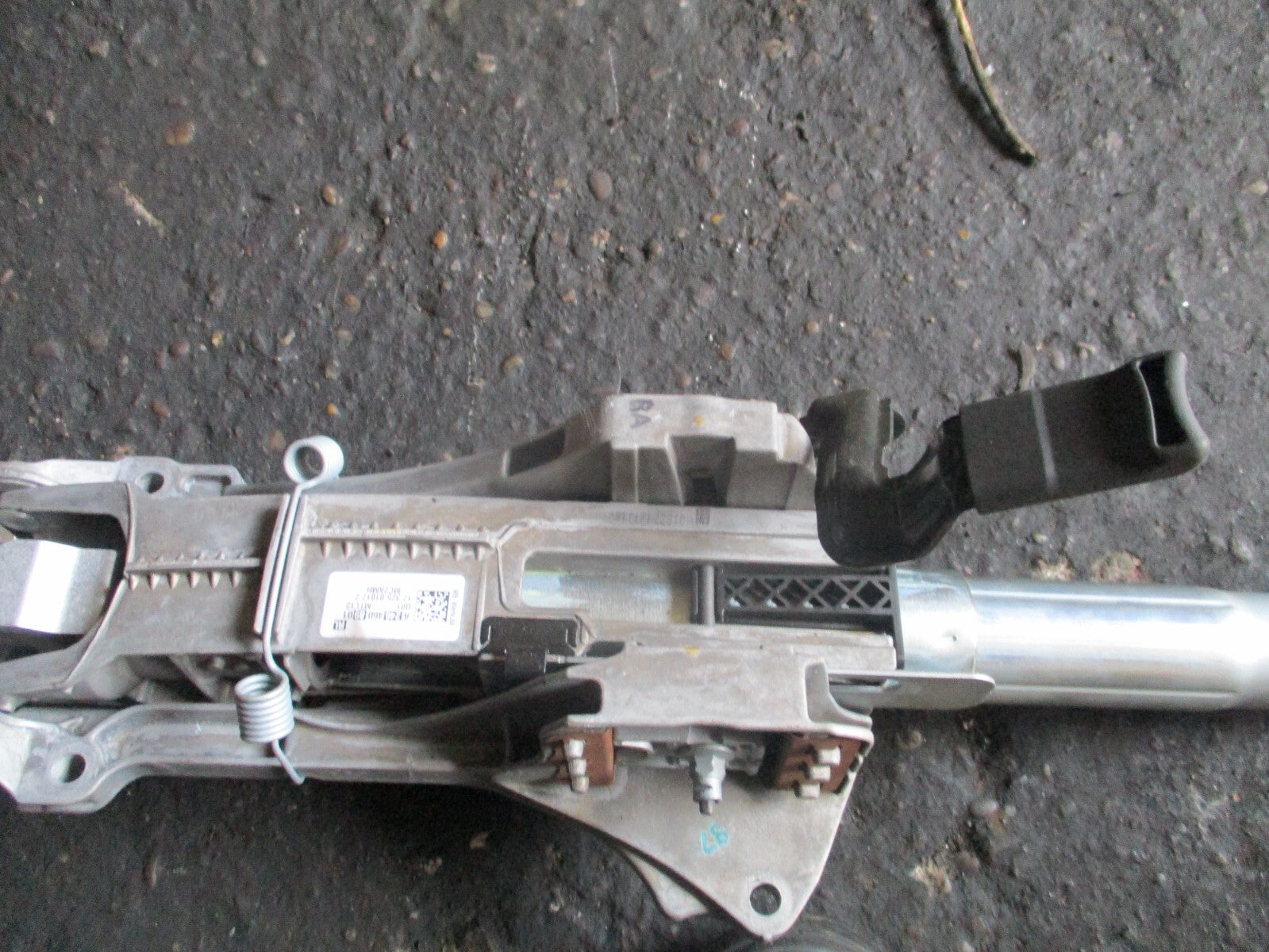 MERCEDES BENZ 2017 A CLASS W176 STEERING COLUMN A2464608901