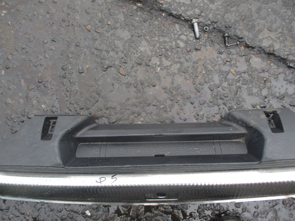 AUDI Q5 8R 2014 REAR TAILGATE BOOT CHROME TRIM 8R0864513C