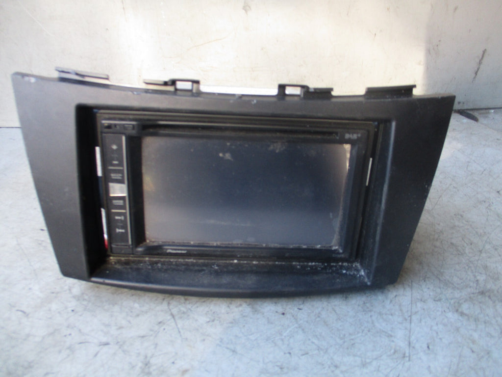 SUZUKI SWIFT MK3 2015 RADIO CD PLAYER STEREO HEAD UNIT