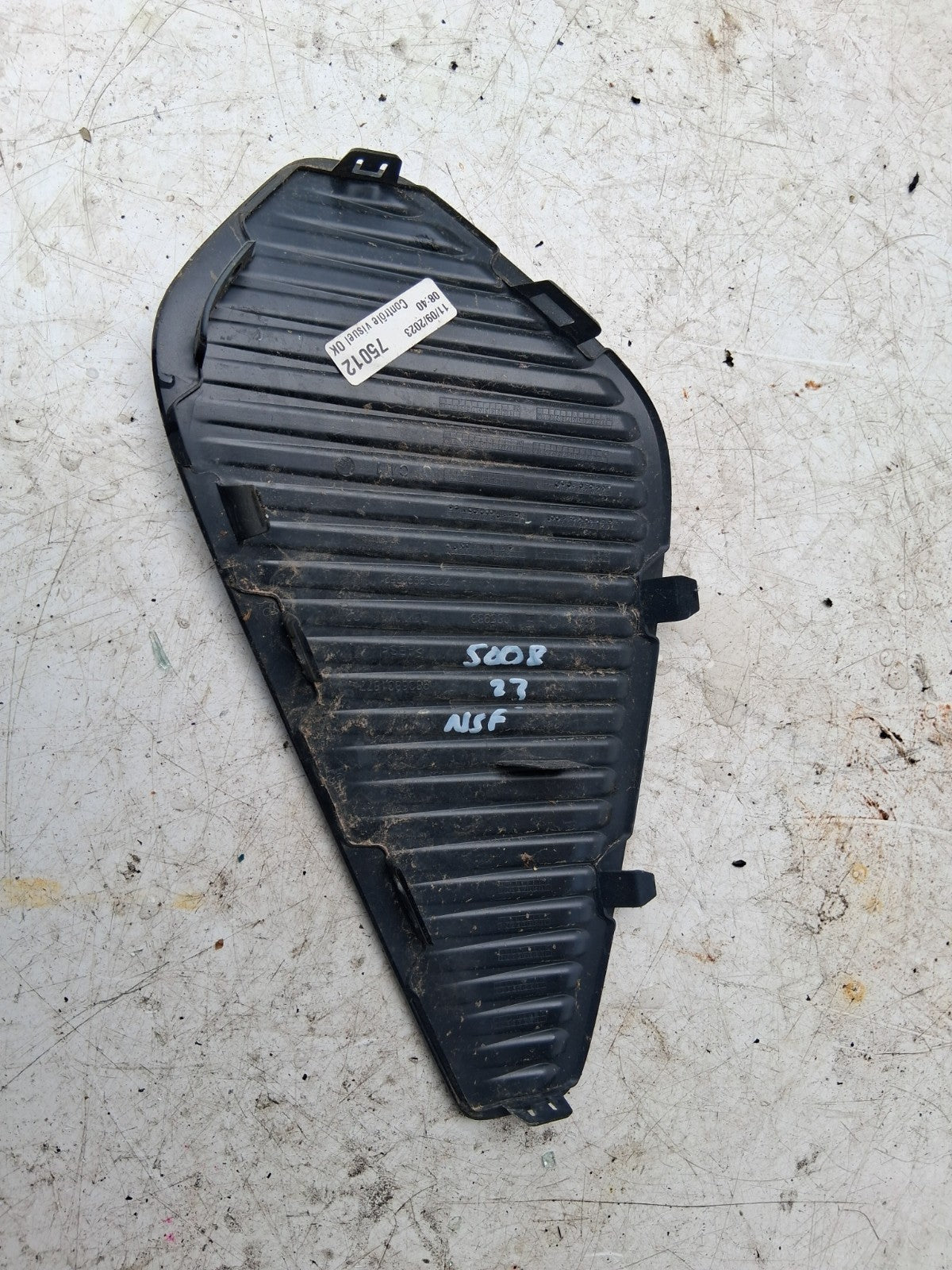2023 PEUGEOT 5008 MK2 NSF PASSENGER SIDE FRONT LEFT GRILL TRIM 9836831877