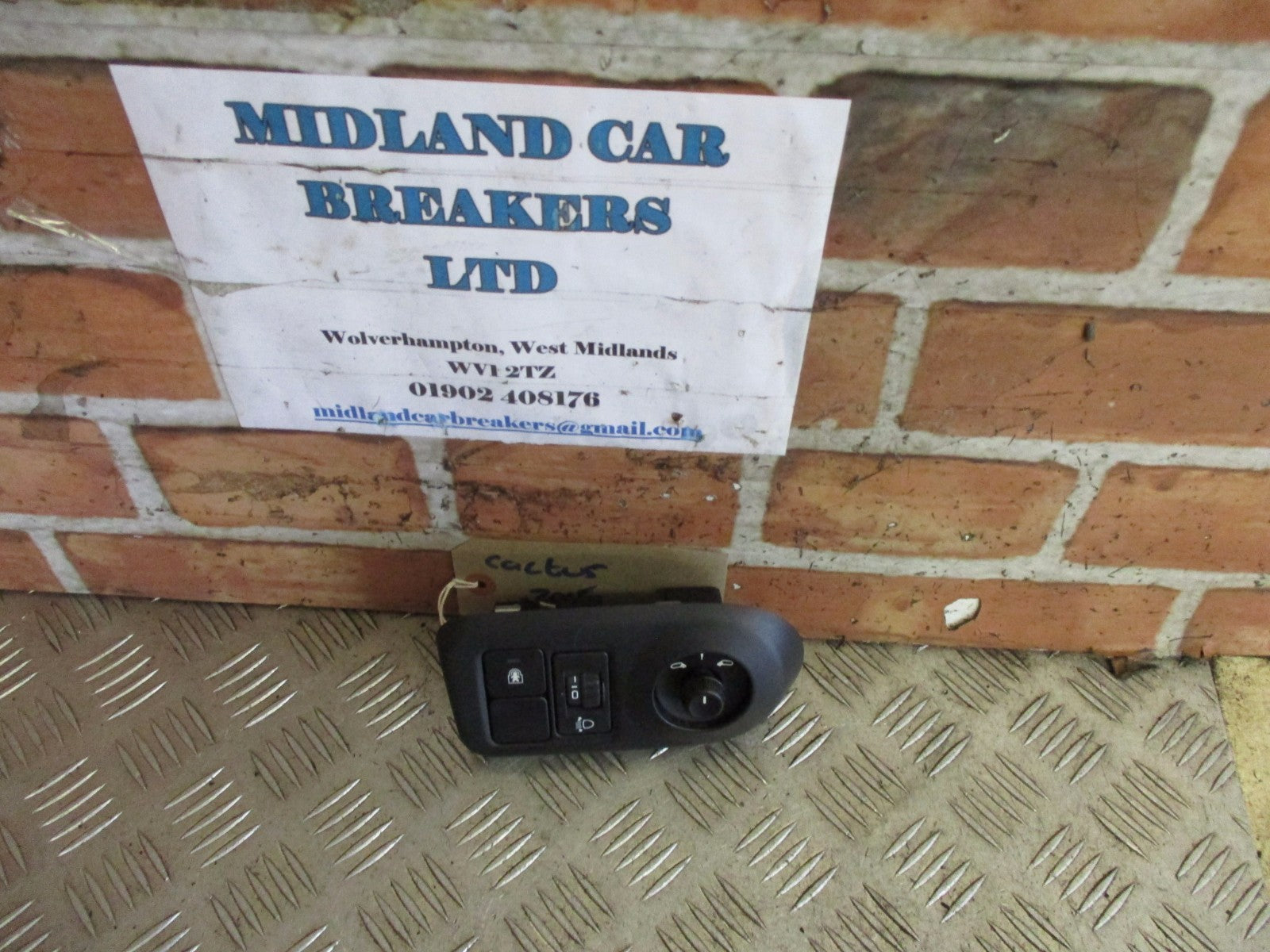 CITROEN CACTUS C4 2016 ELECTRIC WING MIRROR SWITCHES 9801893777