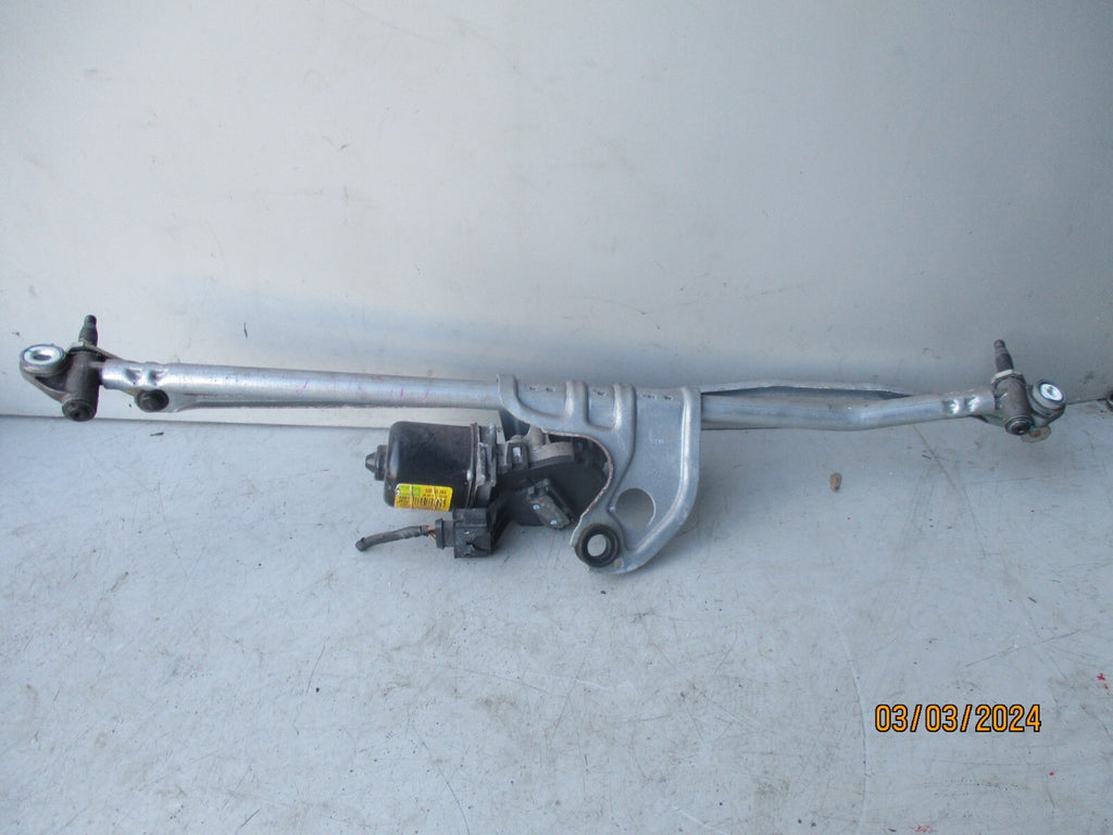 BMW MINI R55 2010 FRONT WINDSCREEN WIPER MOTOR LINKAGES 53555304