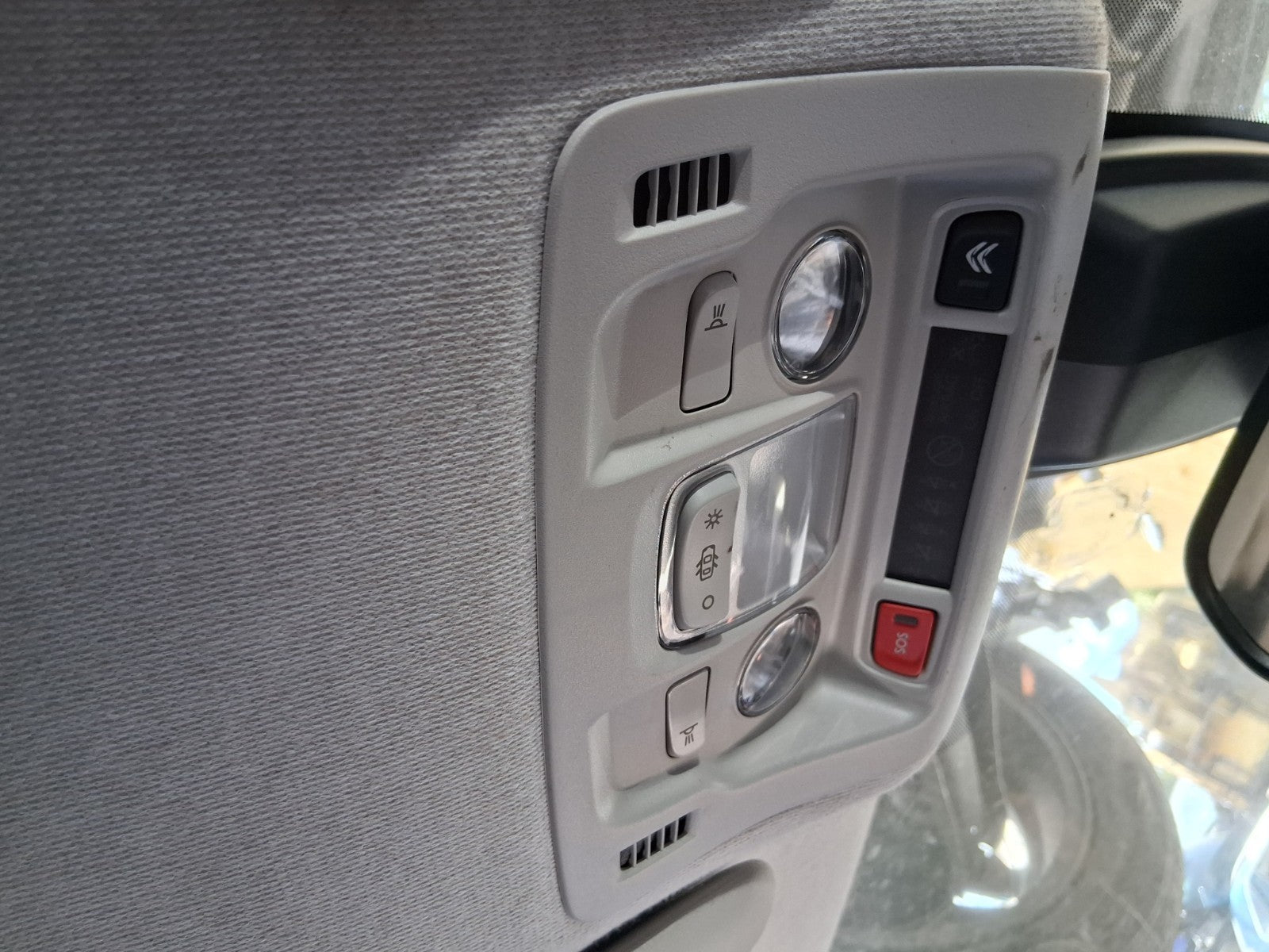2021 CITROEN C3 MK3 INTERIOR FRONT ROOF READING LIGHT