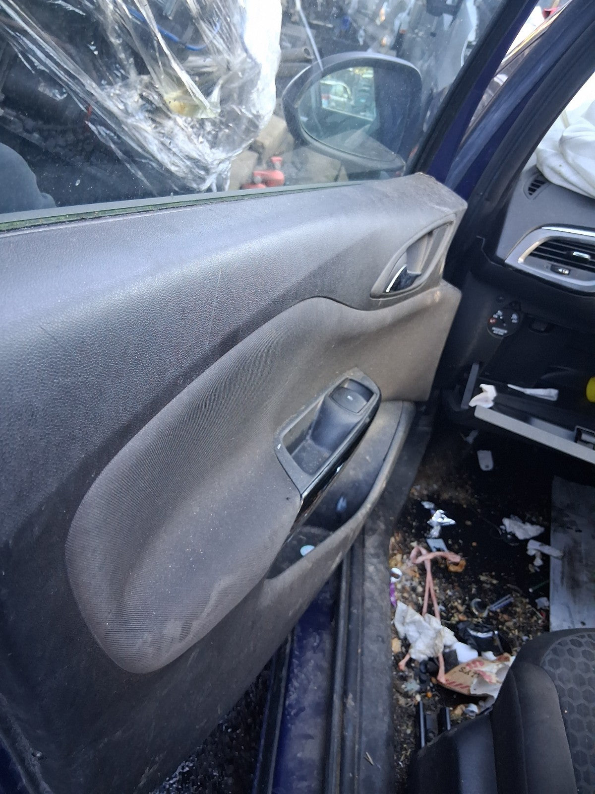 2016 VAUXHALL CORSA E NSF PASSENGER SIDE FRONT LEFT DOOR CARD PANEL