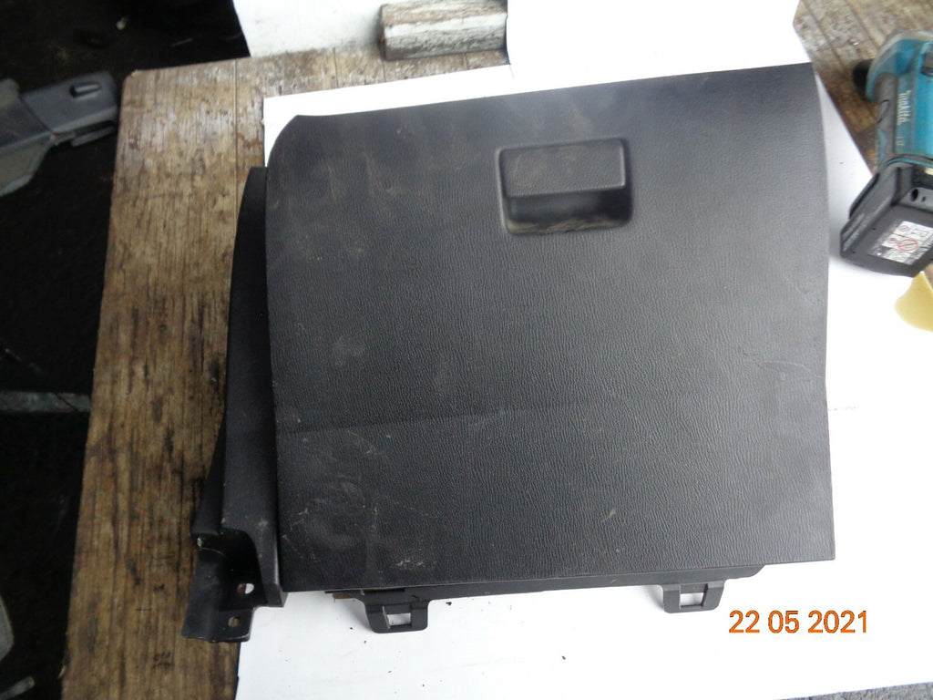 MADZA 2 MK4 DJ DL 2015 INTERIOR STORAGE COMPARTMENT GLOVE BOX GLOVEBOX