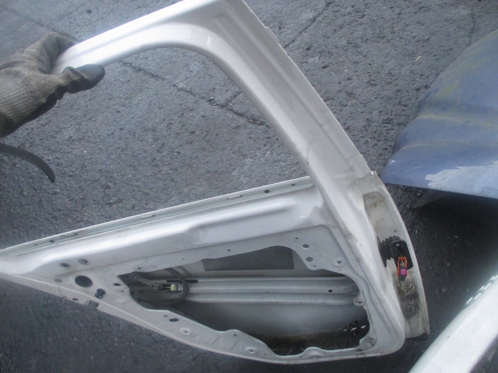 VW VOLKSWAGEN GOLF MK6 2010 HATCHBACK NSR PASSENGER SIDE REAR BARE DOOR WHITE
