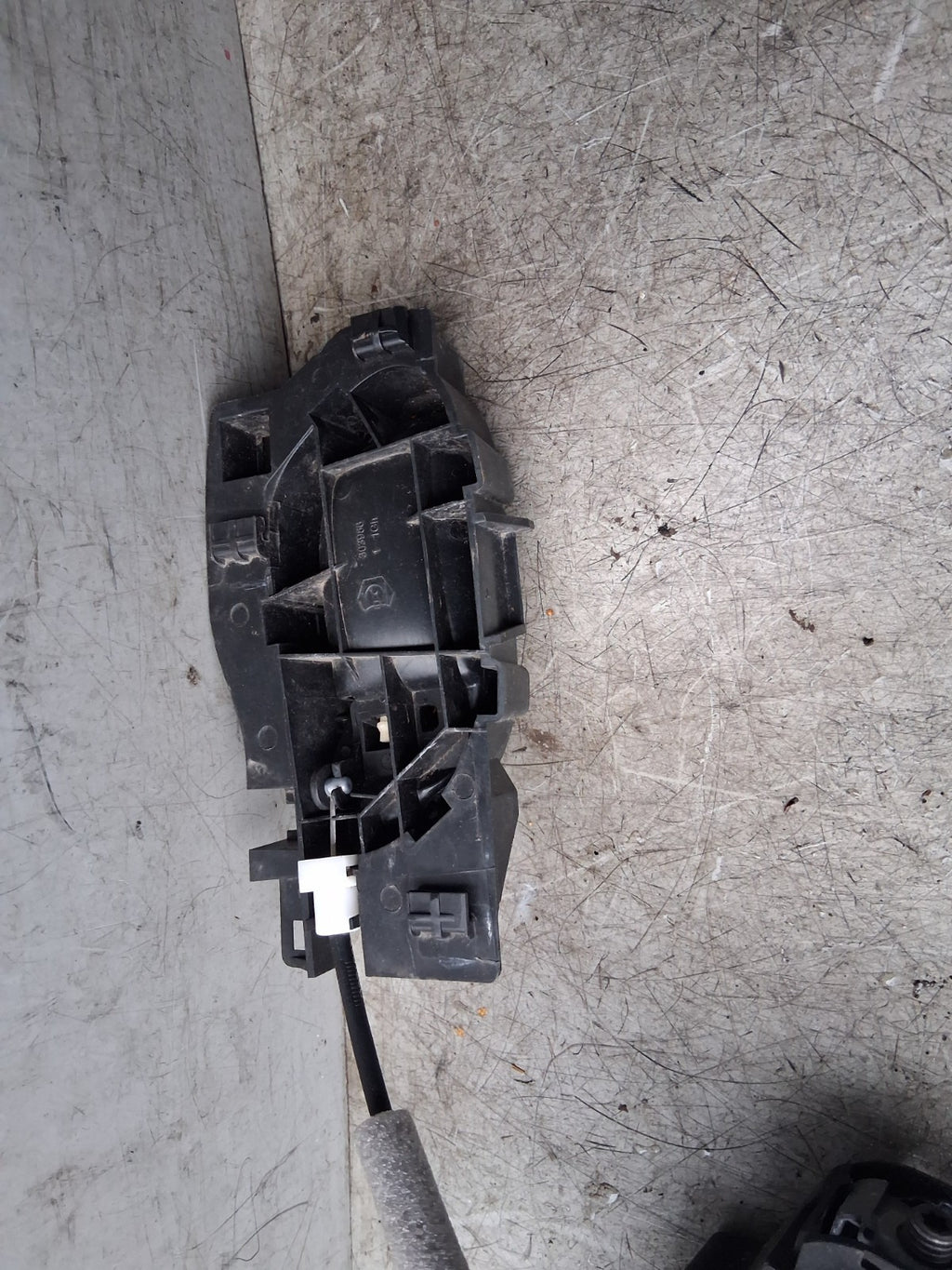 2021 VAUXHALL VIVARO MK3 NSF PASSENGER SIDE FRONT LEFT DOOR LOCK MECHANISM