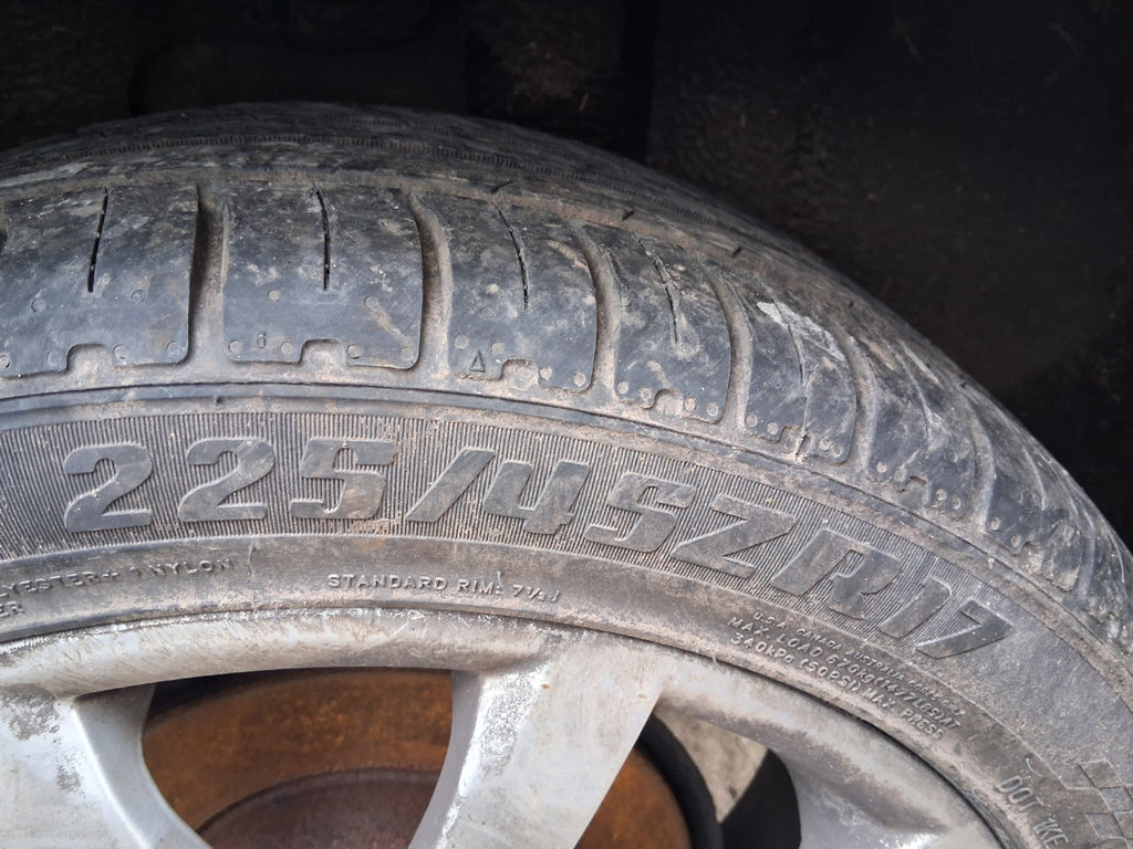 2016 VOLKSWAGEN GOLF MK7 17 INCH ALLOY WHEEL WITH TYRE 225/45R17