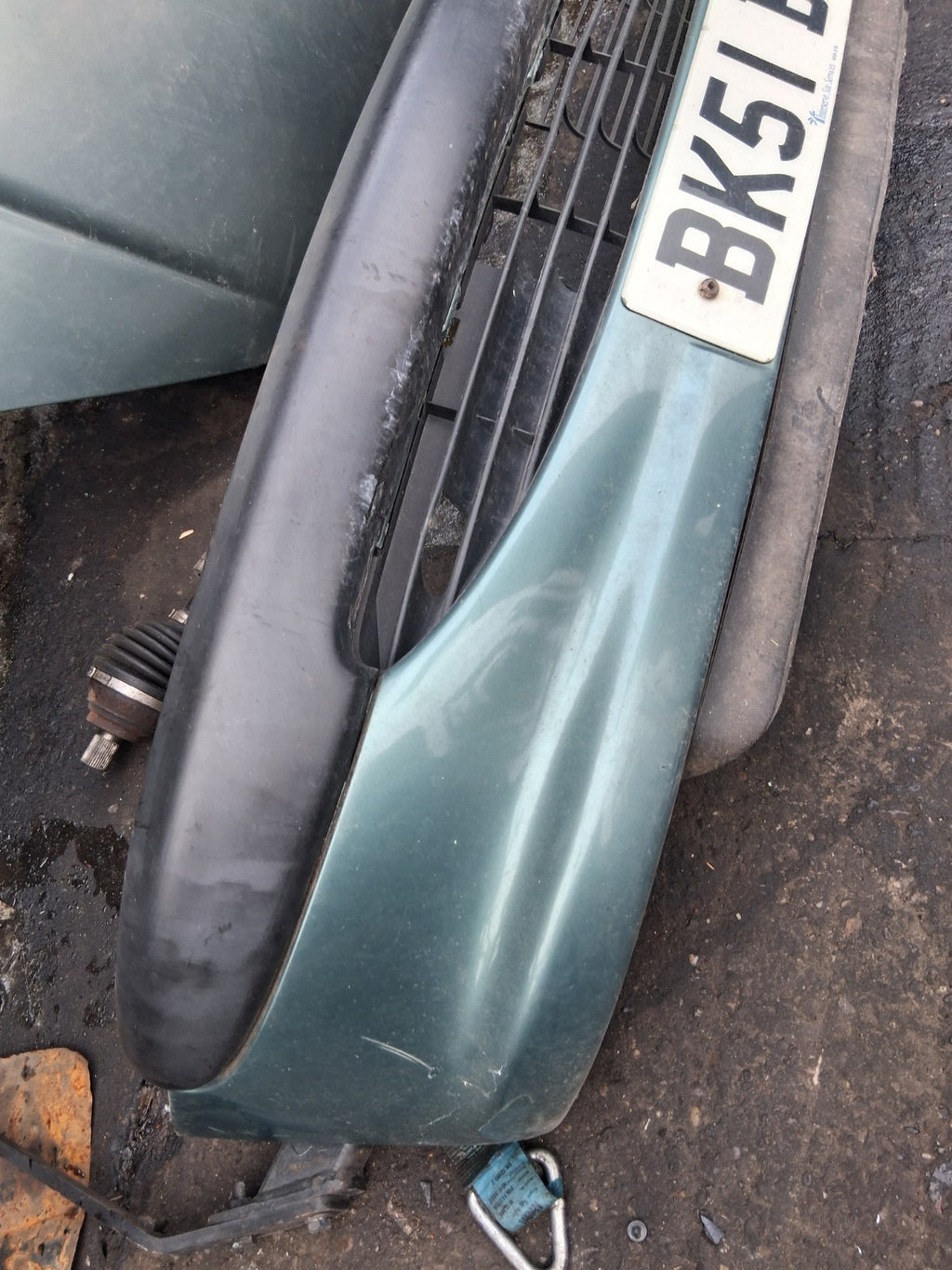 2001 PEUGEOT 206 COMPLETE FRONT BUMPER GREEN