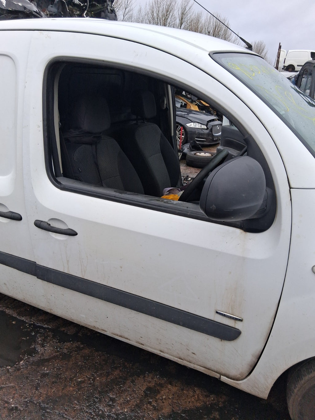 2016 MERCEDES CITAN W415 OSF DRIVER SIDE FRONT RIGHT BARE DOOR WHITE