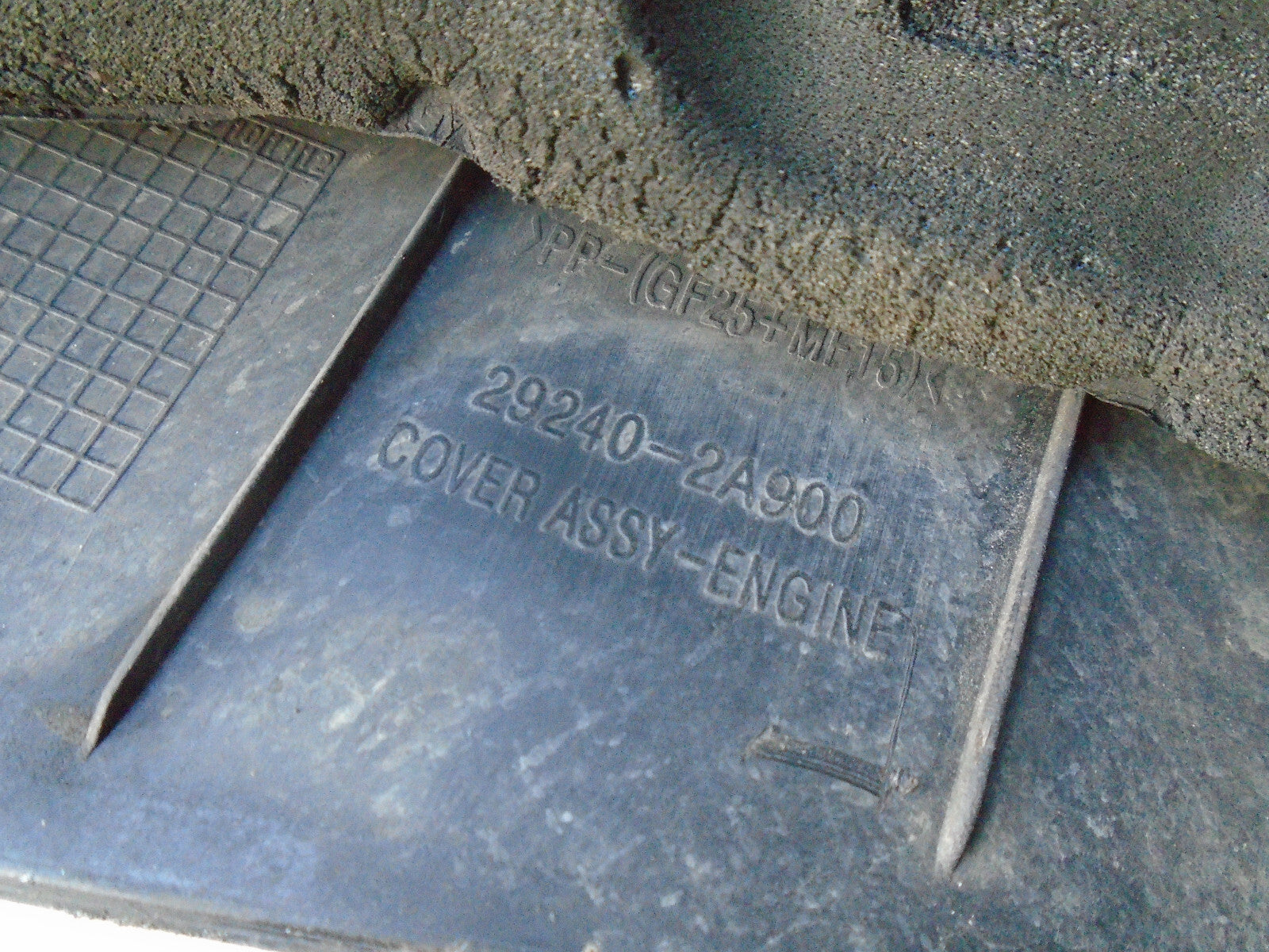 HYUNDAI I40 2014 1.7 CRDI DIESEL ENGINE COVER 232402A900