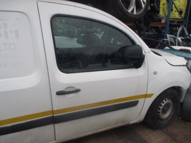 2018 MERCEDES BENZ CITAN W415 OS DRIVER SIDE FRONT BARE DOOR WHITE