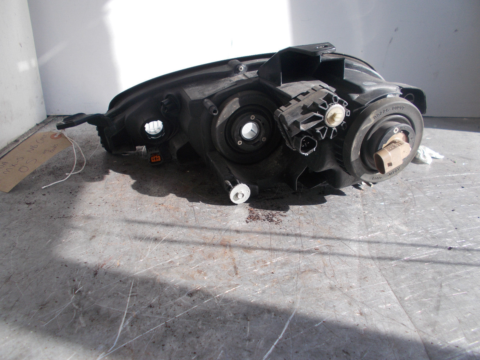 MAZDA MX-5 OS DRIVER SIDE HEADLIGHT