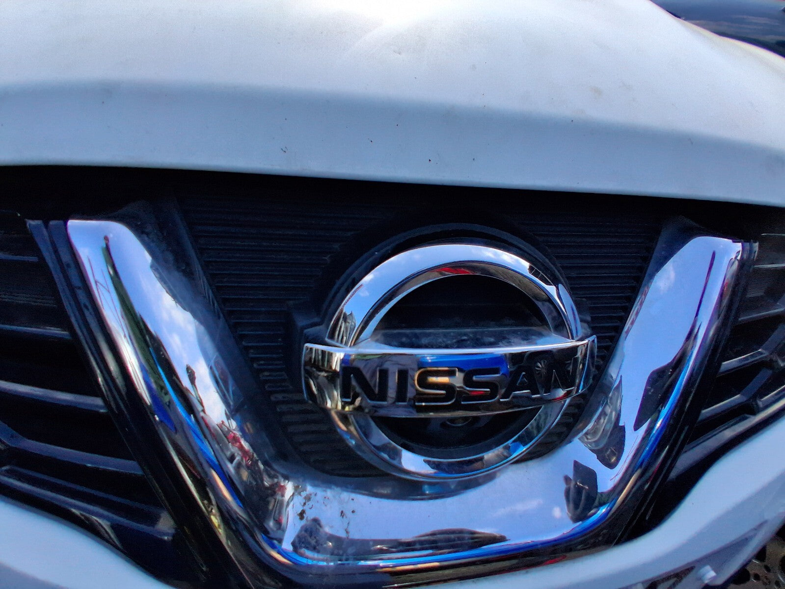 2013 NISSAN QASHQAI J10 1.6 DIESEL FRONT GRILLE PARKING CAMERA