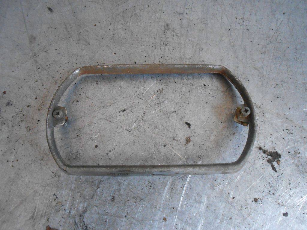 BMW E9 3.0 CS/CSI 1971 - 1975 FRONT SIDE LIGHT SIDELIGHT SURROUND TRIM CHROME