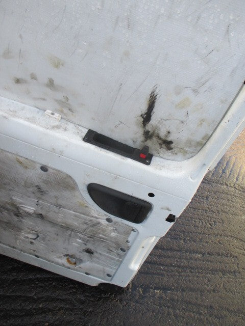 2020 SAIC LDV V80 HIGH ROOF OSR DRIVER SIDE REAR DOOR COMPLETE WHITE