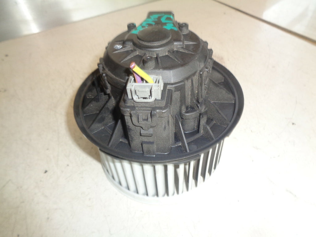 FORD FIESTA MK7 2013-2017 HEATER BLOWER FAN MOTOR VP8E2H18456BB