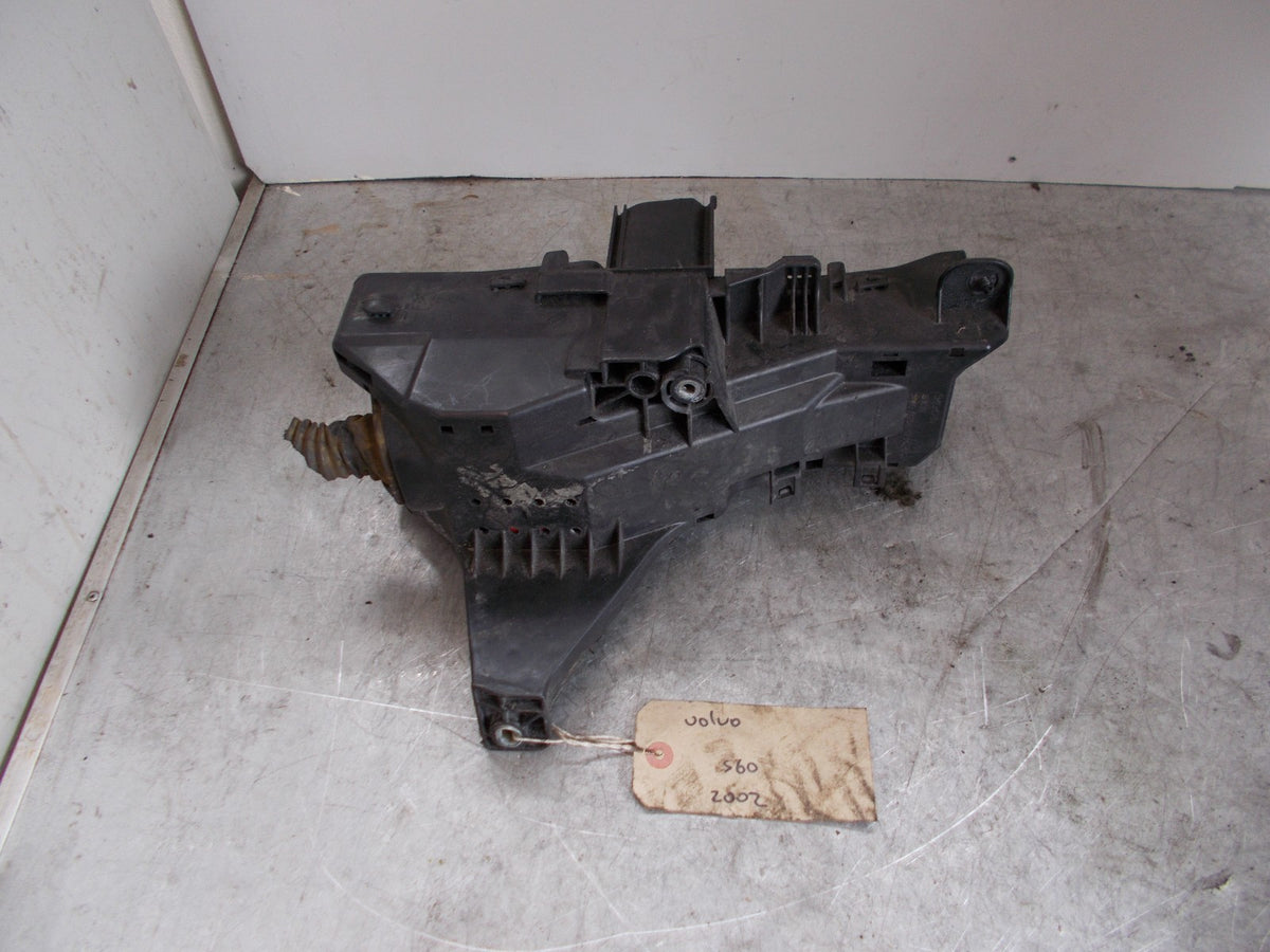 VOLVO S60 S80 V70 XC70 XC90 FUSE BOX RELAY 9494210