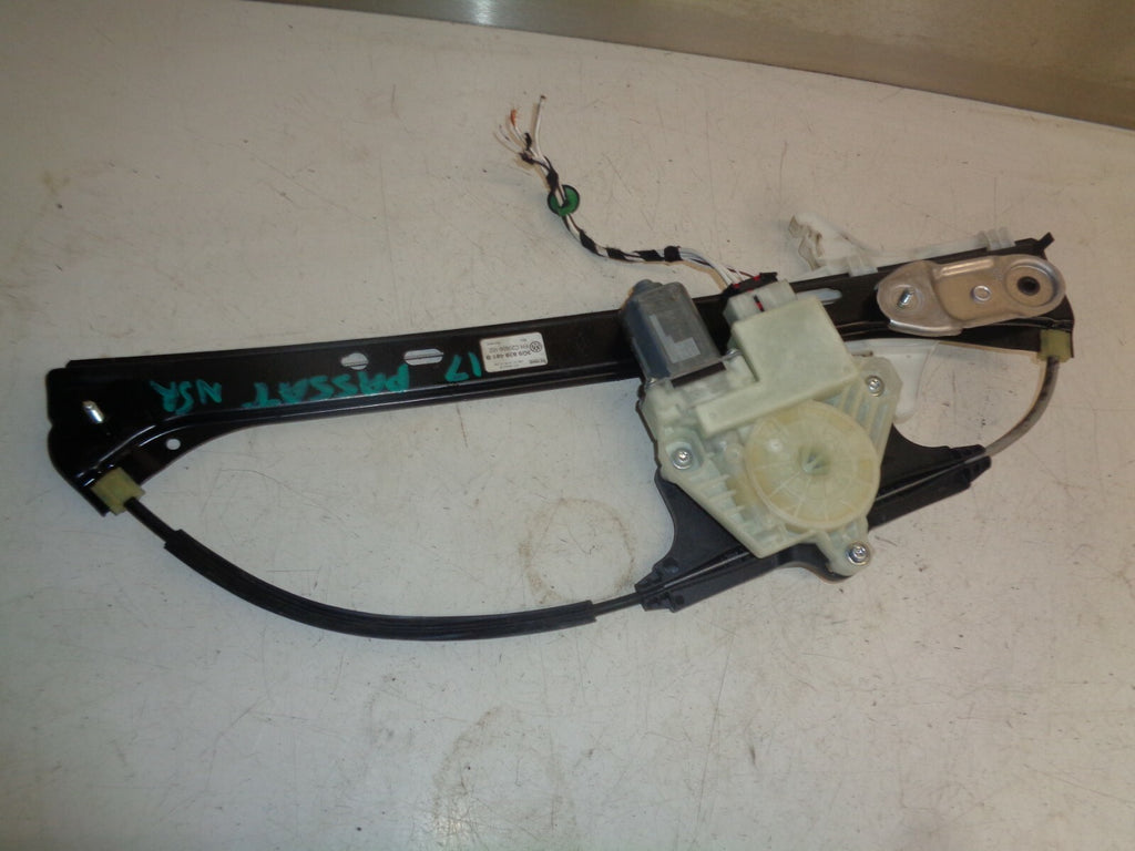 VW VOLKSWAGEN PASSAT B8 2017 NSR PASSENGER SIDE REAR DOOR WINDOW MOTOR REGULATOR