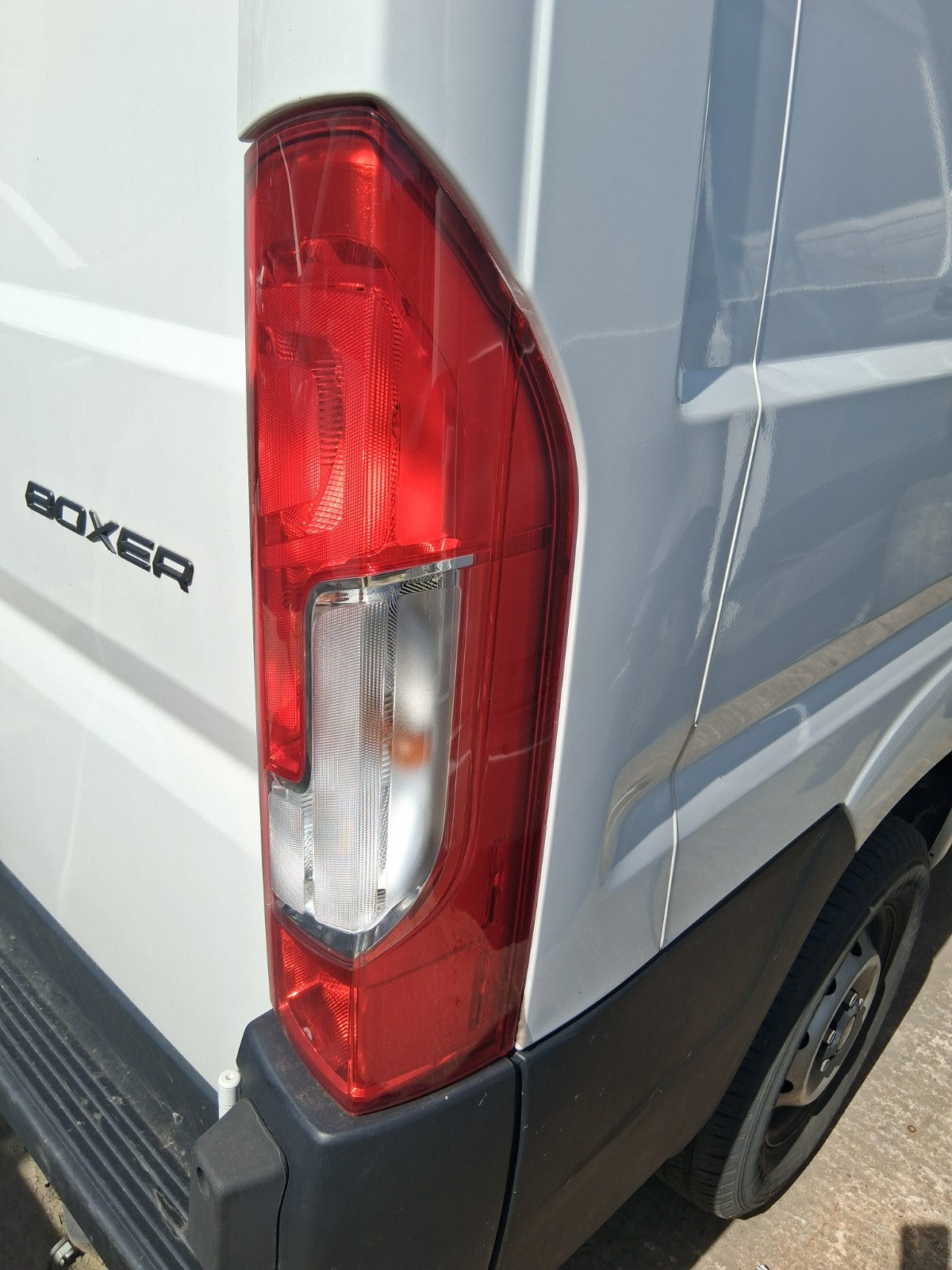 2024 PEUGEOT BOXER MK3 L3H2 OSR DRIVER SIDE REAR TAIL LIGHT