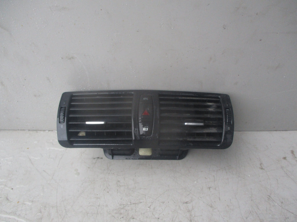BMW 1 SERIES 2010 E87 DASHBOARD VENT & HAZARD SWITCH 705918913