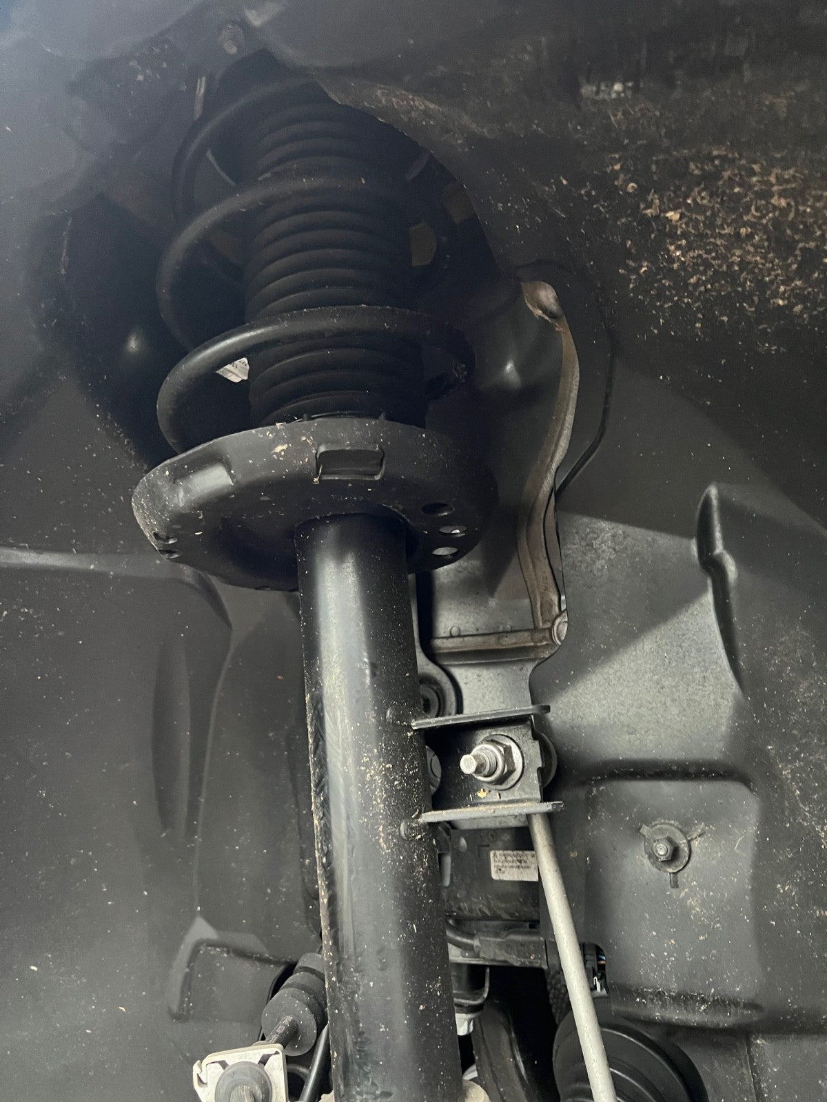 2025 MERCEDES BENZ GLA 1.3 PETROL OSF DRIVER FRONT SHOCK ABSORBER A2473206201