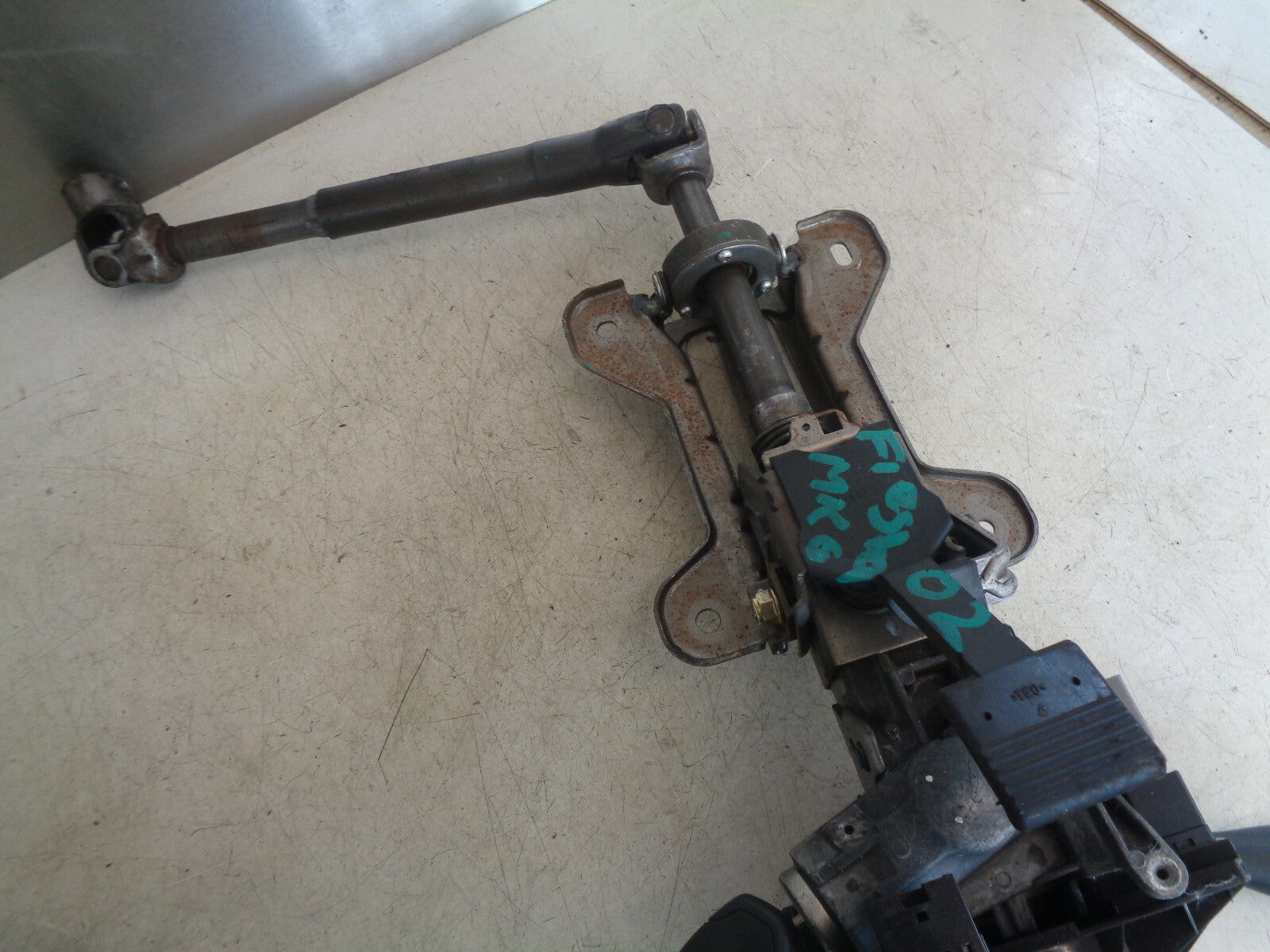FORD FIESTA MK6 2002 ADJUSTABLE STEERING COLUMN + KEY + STALKS