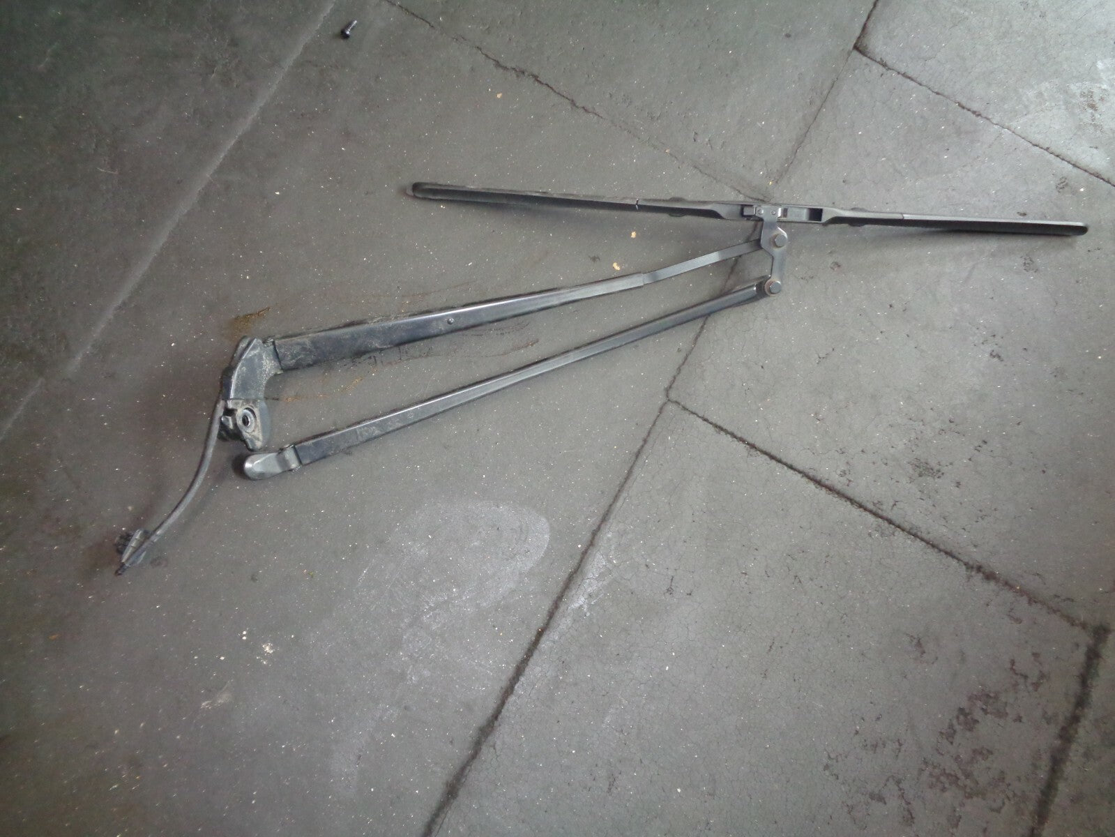 TOYOTA YARIS 2013 REAR WINDSHIELD WIPER BLADE