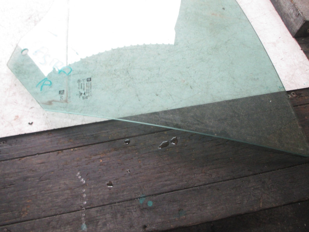 VAUXHALL ASTRA J MK6 2018 5 DOOR NSF PASSENGER SIDE FRONT DOOR WINDOW GLASS