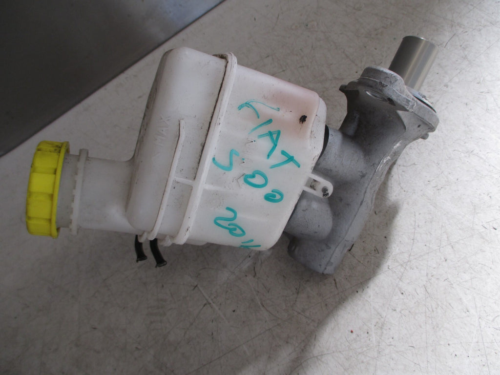 FIAT 500 2016 BRAKE MASTER CYLINDER & RESERVOIR 32069666