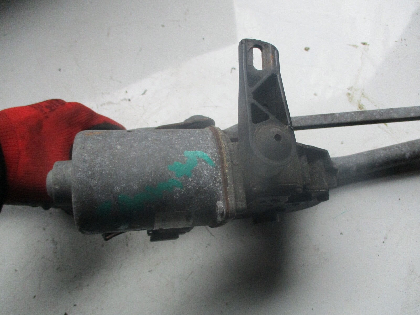MERCEDES SPRINTER W906 MK2 2014 2.1 CDI WIPER MOTOR AND LINKAGE 405 147 12V