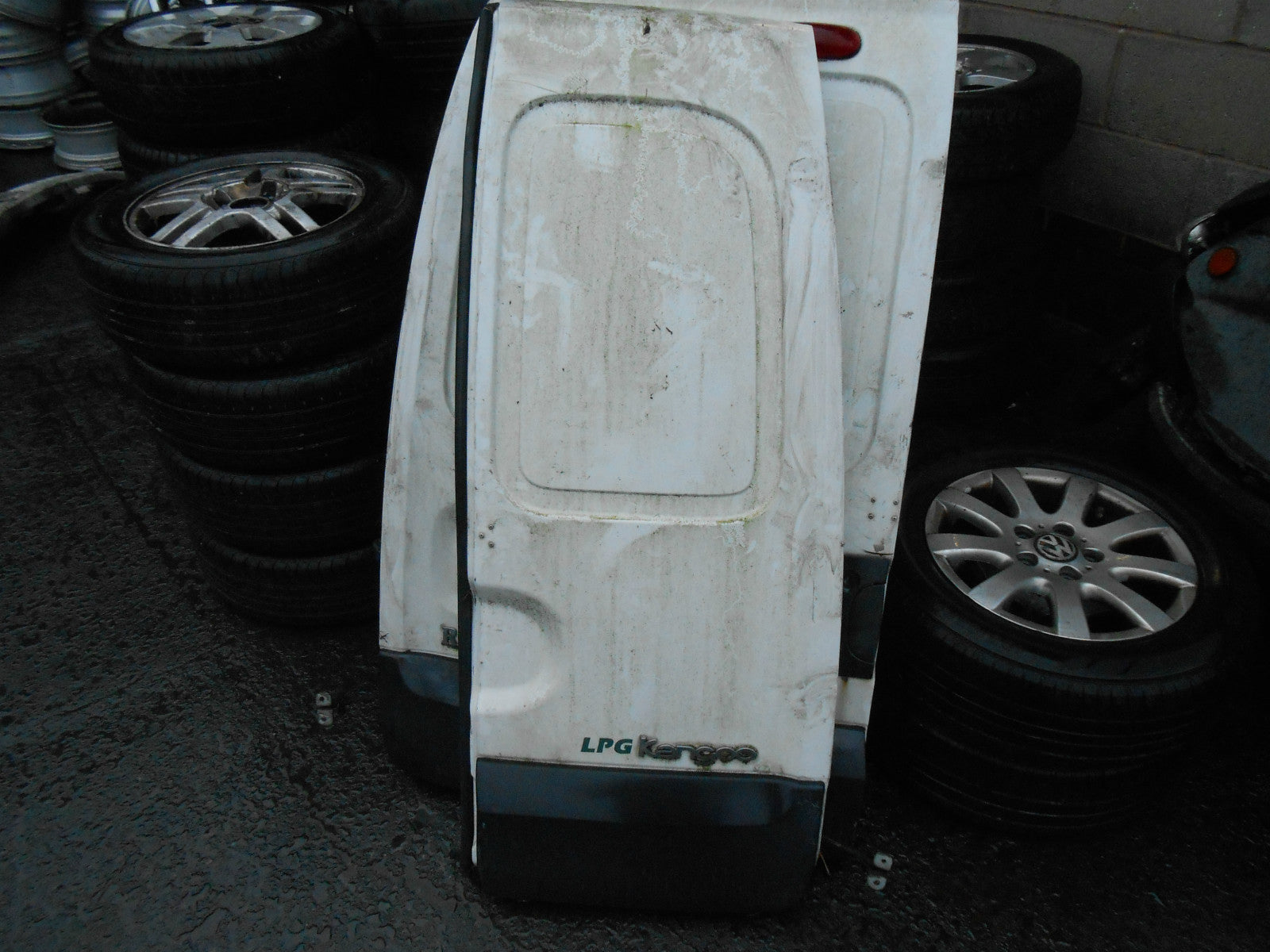 RENAULT KANGOO 2001 MK1 PHASE 1 OSR DRIVER SIDE REAR DOOR WHITE