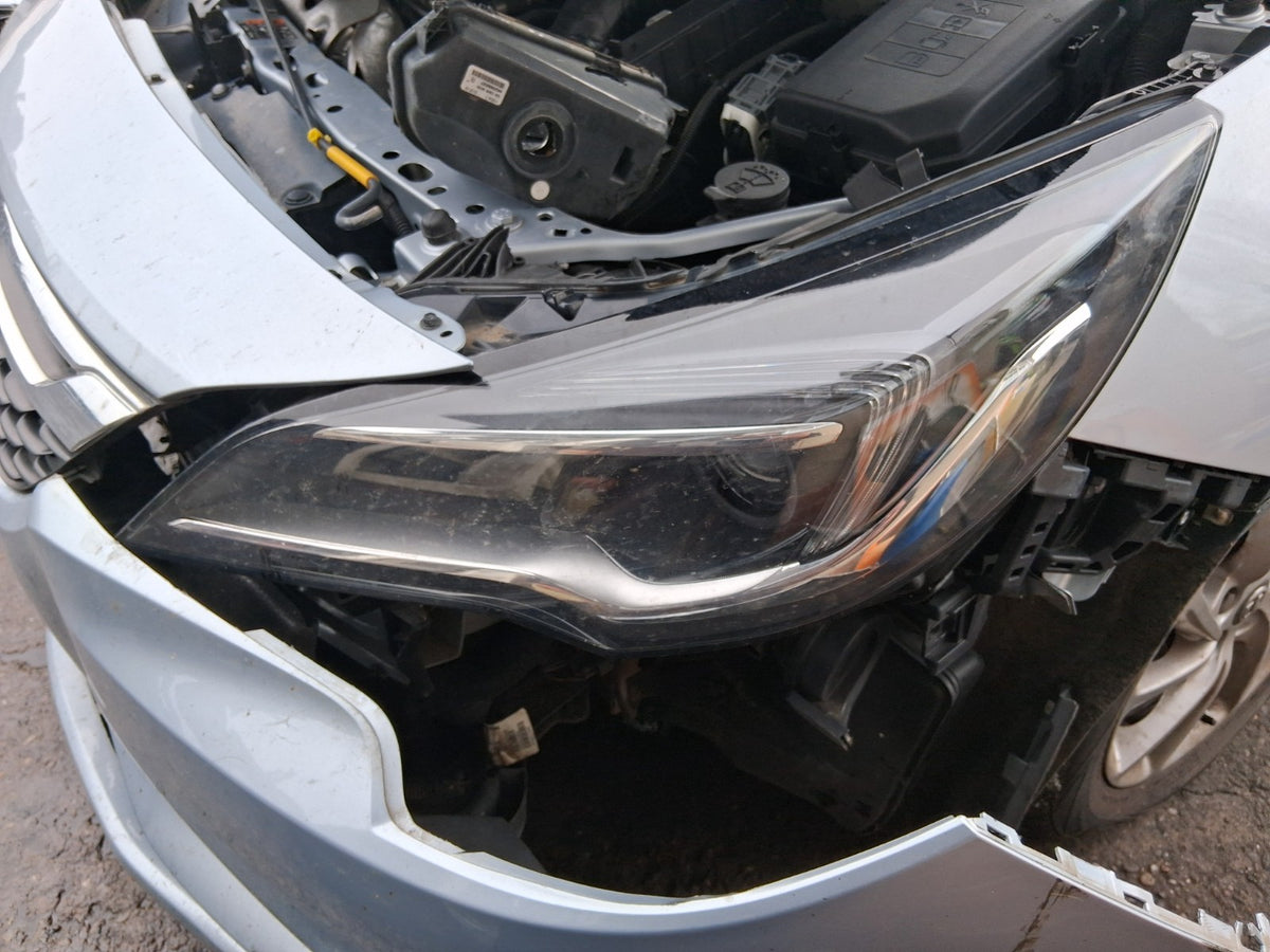 2019 VAUXHALL ASTRA K NSF PASSENGER SIDE FRONT LEFT HEADLIGHT 39158007
