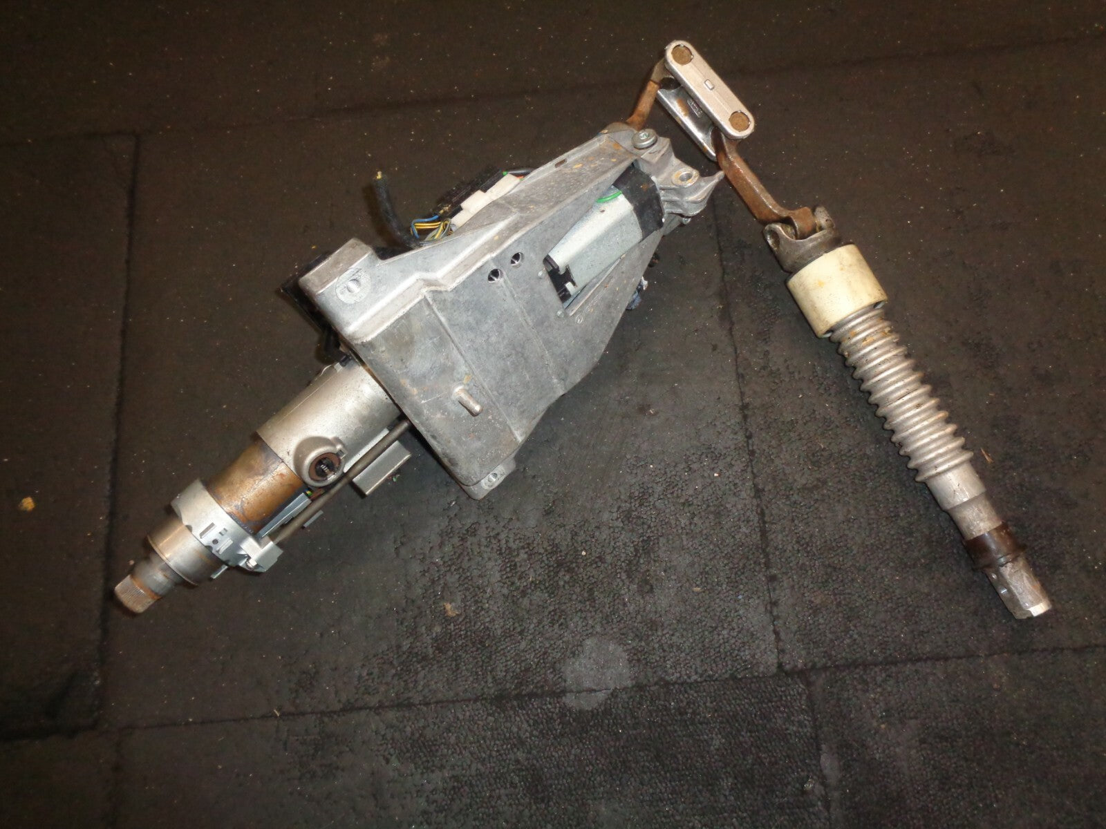 MERCEDES BENZ E CLASS W211 E320 2003-2009 ELECTRIC STEERING COLUMN A2114602016