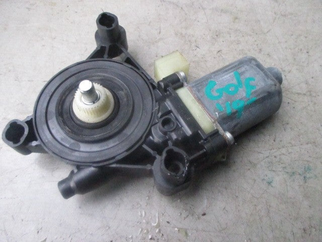 2019 VOLKSWAGEN GOLF DOOR LOWER HINGE 13022319