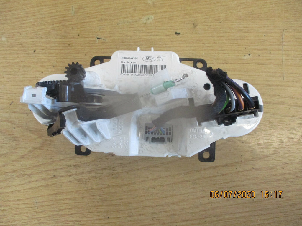 FORD FIESTA 2016 MK7 AIR CONDITIONING HEATER CONTROL 8A61 18549