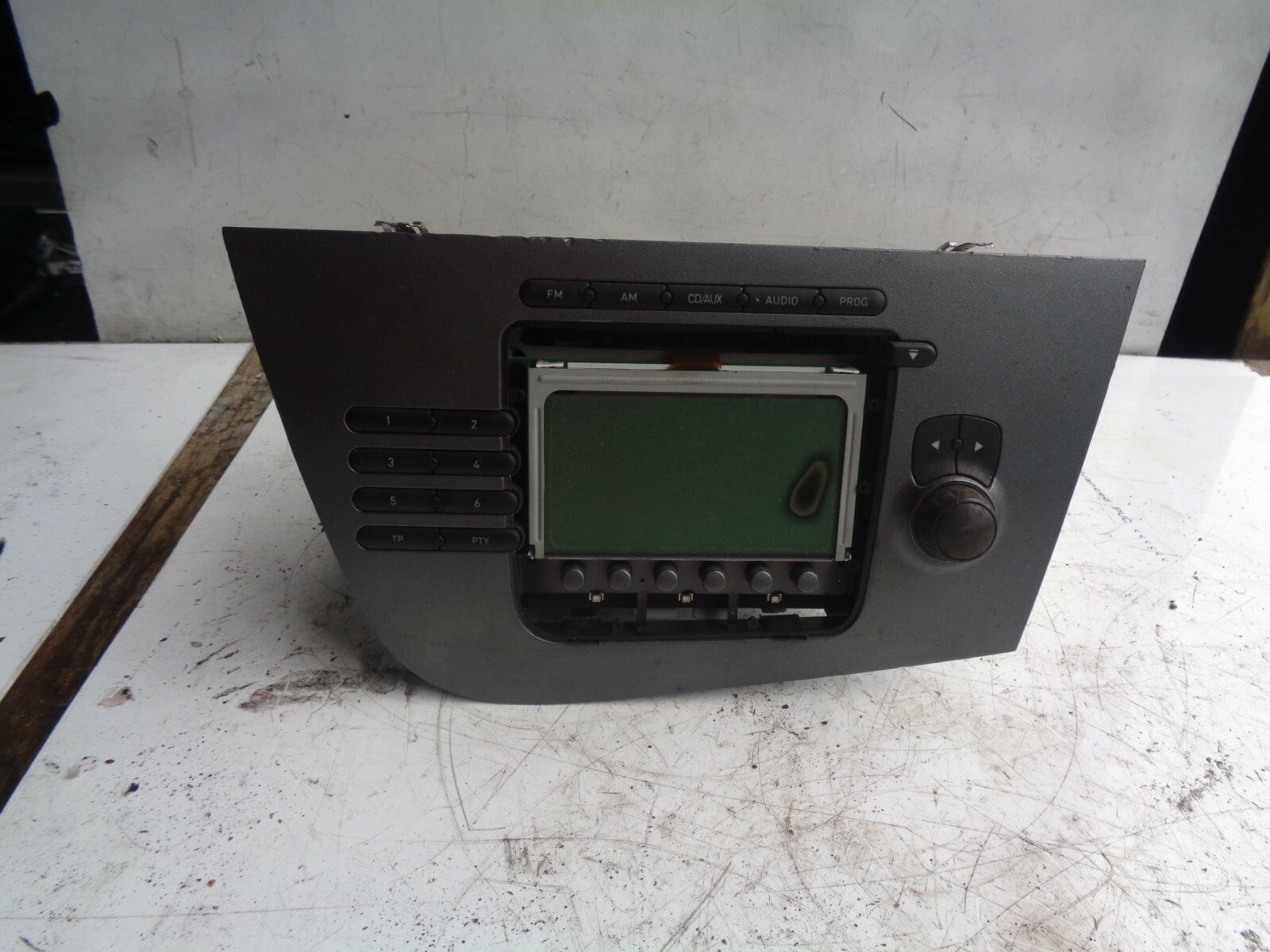 SEAT LEON MK2 2007 1.9 DIESEL STEREO RADIA HEAD UNIT w01p2035186a n87