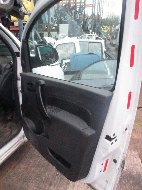 2018 MERCEDES-BENZ CITAN W415 OS DRIVER SIDE FRONT DOOR LOCK MECHANISM