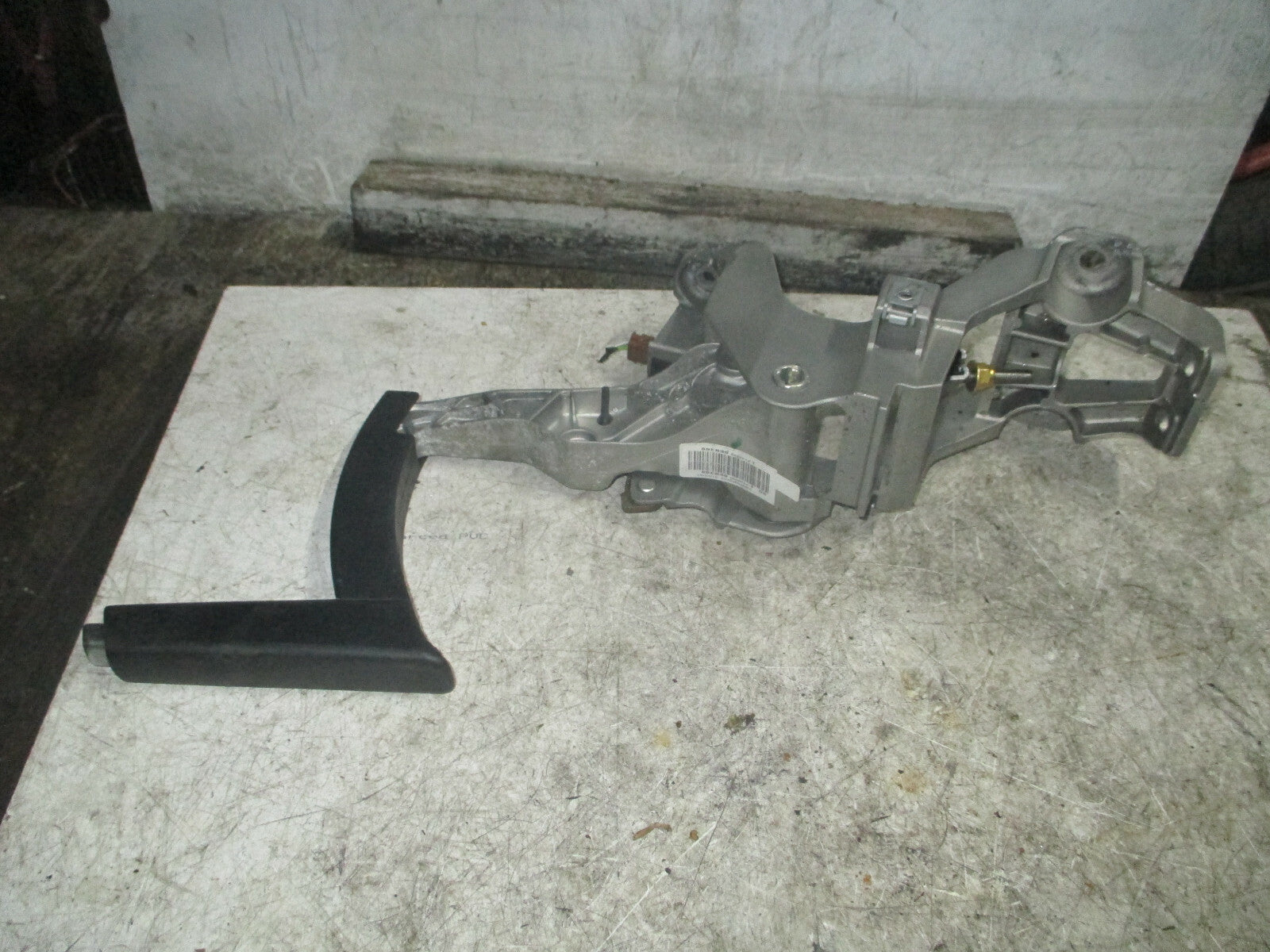 PEUGEOT 308 MK2 2018 MANUAL PARKING HANDBRAKE LEVER HANDLE
