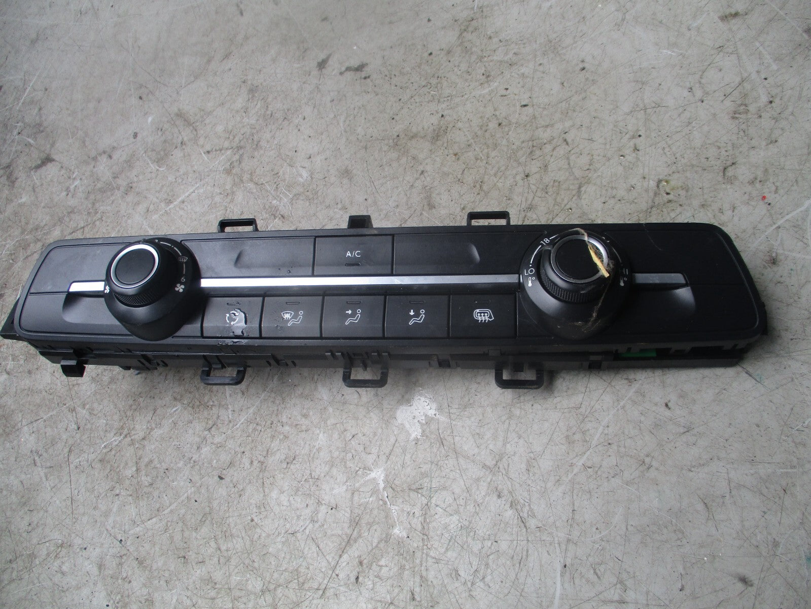 PEUGEOT PARTNER 2019 HEATER AC CLIMATE CONTROL SWITCH PANEL 98340416ZD