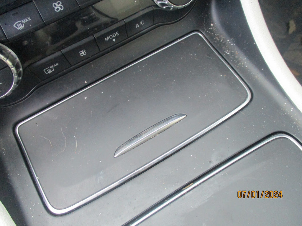 MERCEDES BENZ CLA 2016 C117 CENTRE CONSOLE ASHTRAY 12V SOCKET
