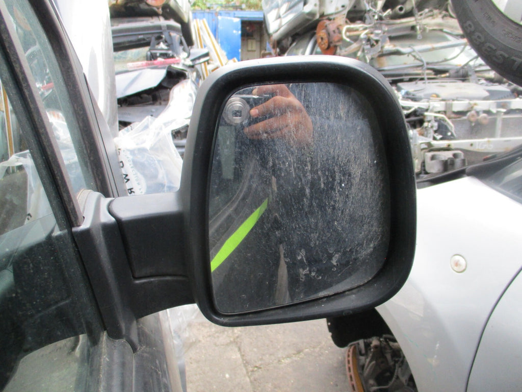 PEUGEOT PARTNER MK3 2022 OSF DRIVER SIDE FRONT MANUAL FOLD WING MIRROR