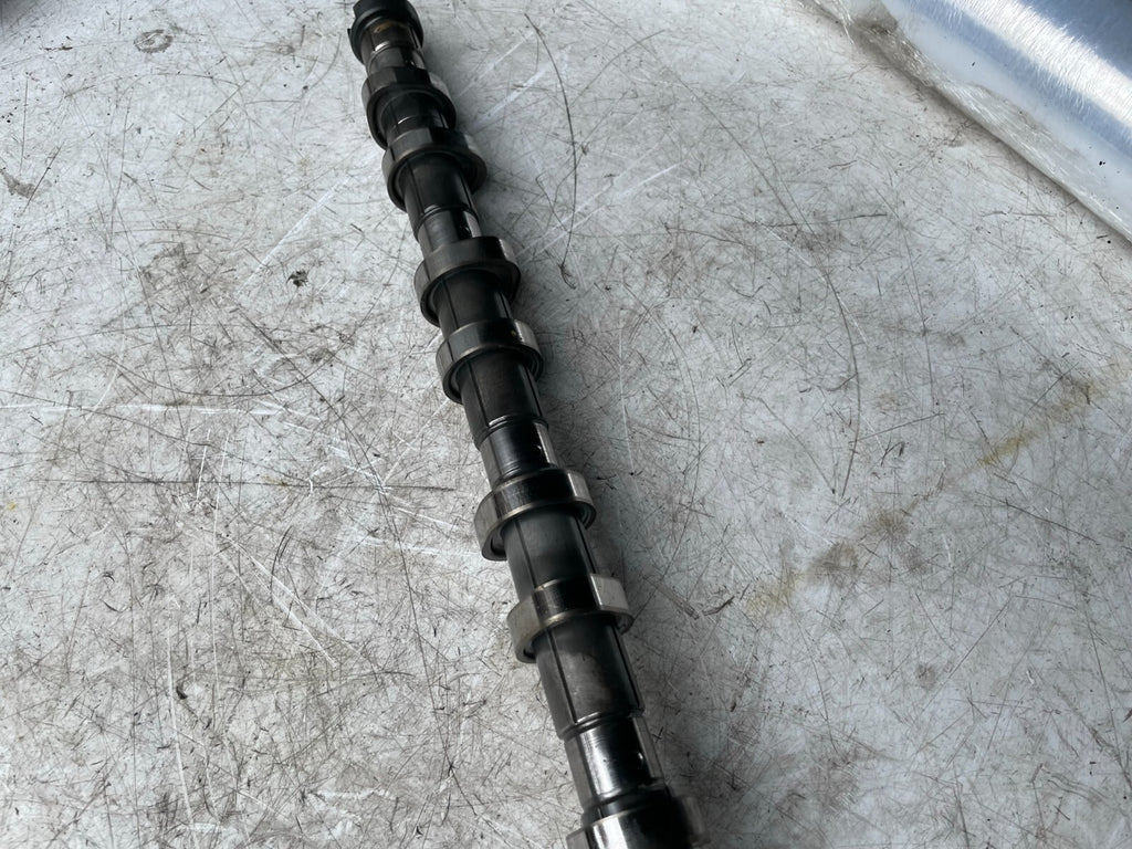 2015 HYUNDAI I40 1.7 DIESEL D4FD H ENGINE INTAKE VALVE CAMSHAFT CAM SHAFT