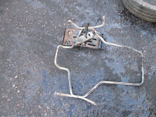 LDV MAXUS V80 2020 SPARE WHEEL CARRIER & HOOK