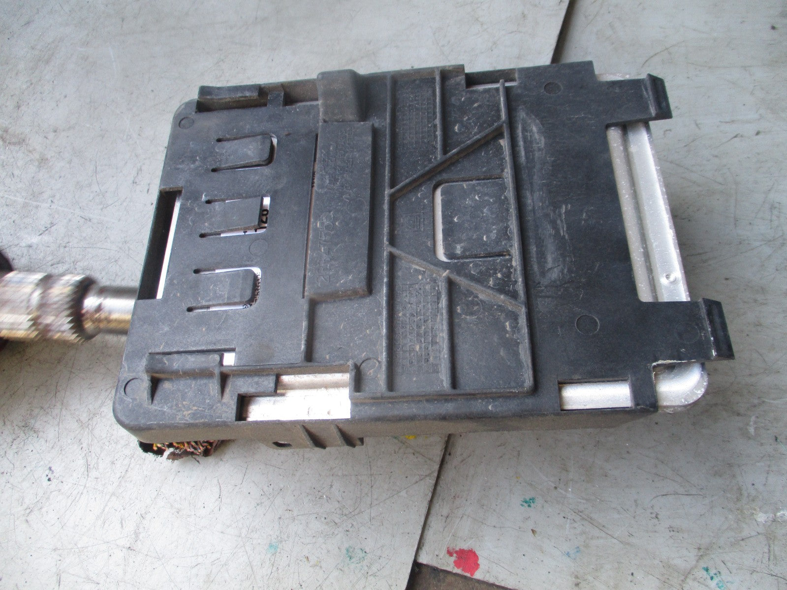 2014 VAUXHALL INSIGNIA  ENGINE CONTROL MODULE BRACKET 23347555